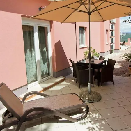 In With Terrace, Air Conditioning, Wi-fi, Washing Machine Apartment