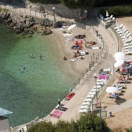In With Terrace, Air Conditioning, Wi-fi, Washing Machine Apartment Opatija